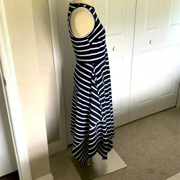 Banana Republic Navy & White Striped Handkerchief Hem Dress with pockets size 4 - Picture 6 of 10